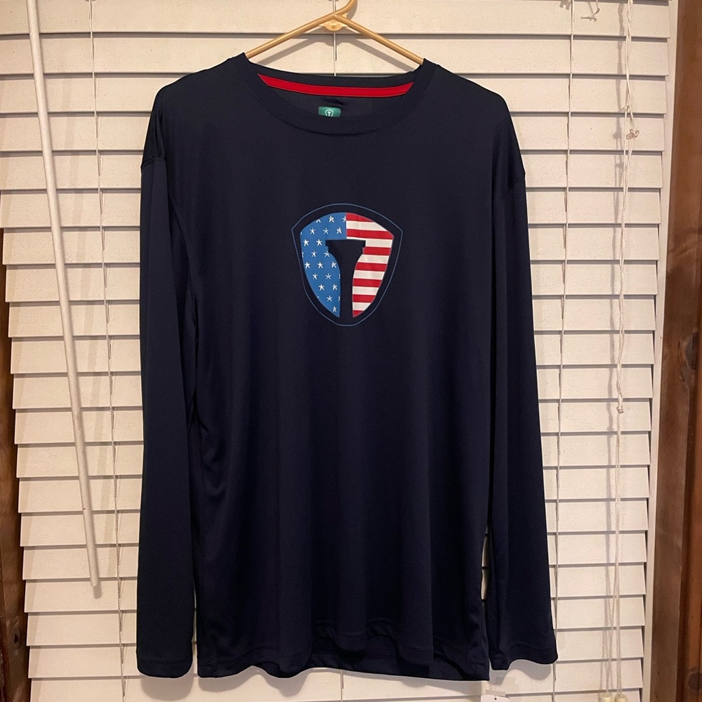 NWT. Pro tour men’s long sleeve coolplay, size Large.